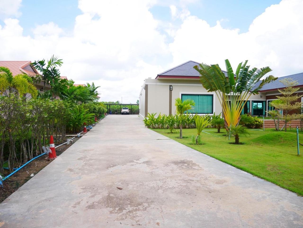 Tinna Resort Ban Nong Mai Ngam Экстерьер фото