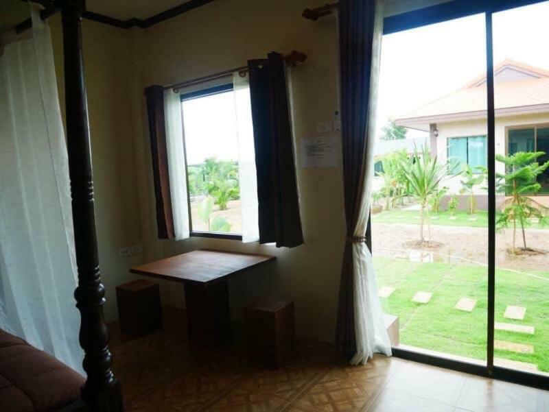 Tinna Resort Ban Nong Mai Ngam Экстерьер фото